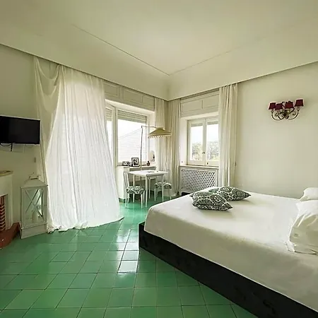 Bed and breakfast Calypso 2*